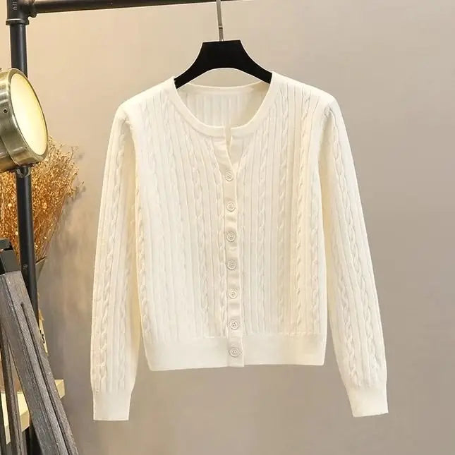 Cable-Knit Round Neck Sweater